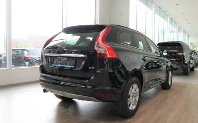 Volvo XC60 D3 150PK AUTOMAAT*MOMENTUM*VELE OPTIES*TOPWAGEN ! Image 7